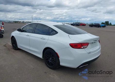 2016 Chrysler 200 S z USA, uszkodzony, nr VIN 1C3CCCDG8GN139632